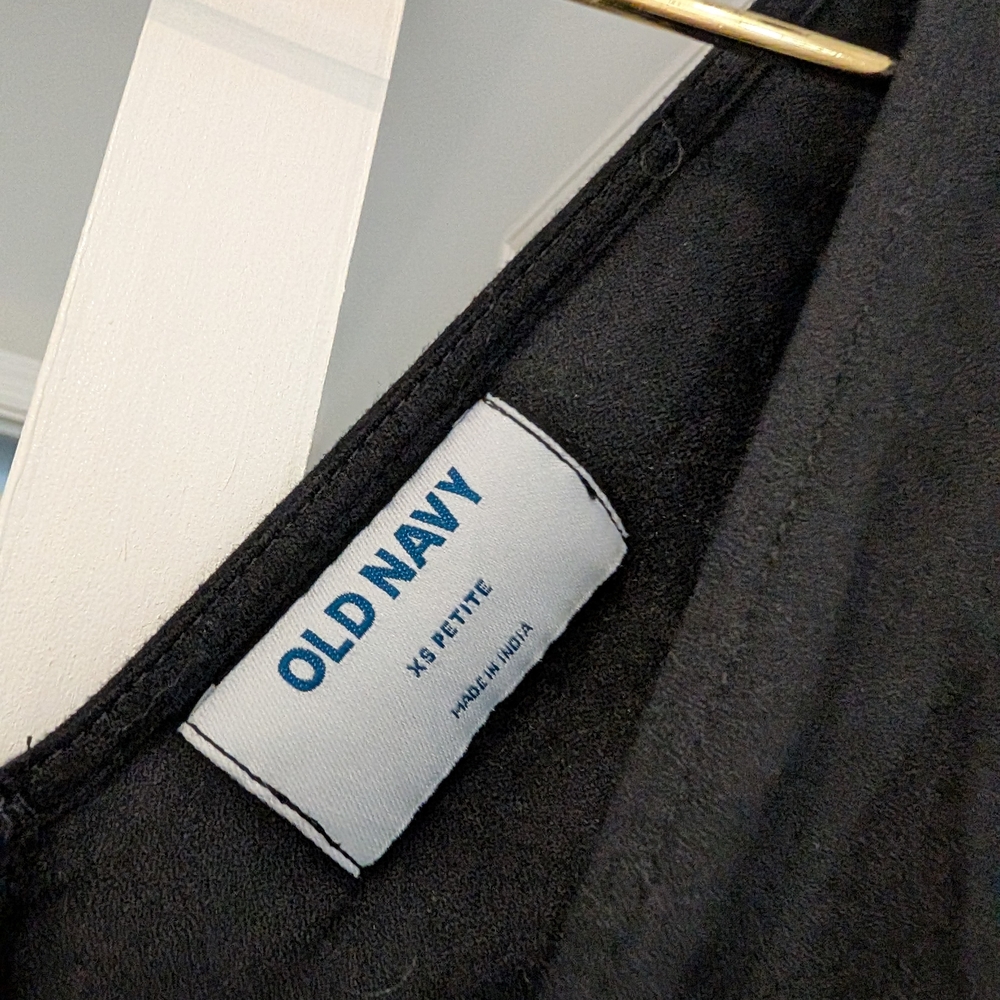 Old Navy Crepe Black Jumpsuit - Picture 4 of 5